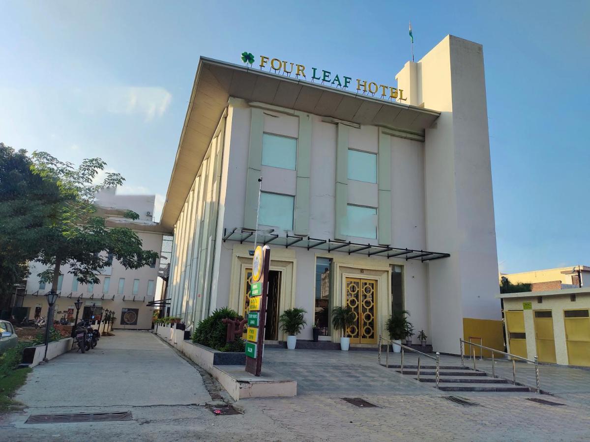 Four Leaf Hotel,Budaun Exterior foto